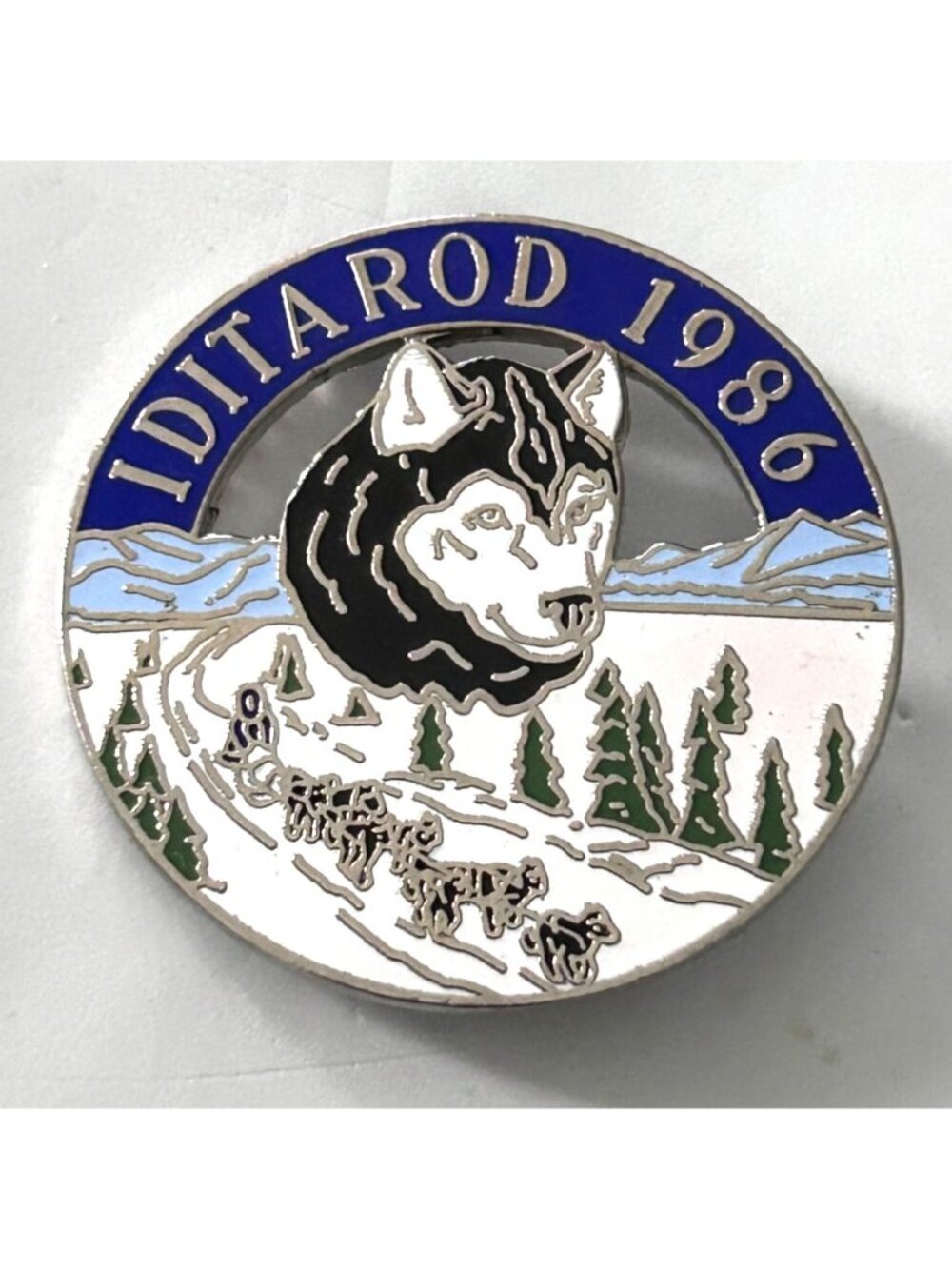 Iditarod 1986 Jostens Anchorage Sled Dog Race Alaska Enamel Pin Badge